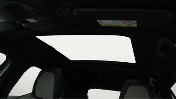 Peugeot E-2008 GT PREMIUM