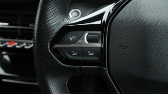 Peugeot E-2008 GT PREMIUM