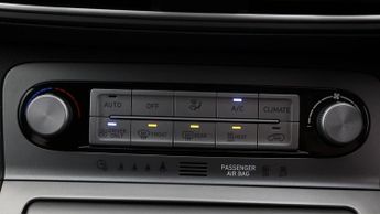 Hyundai KONA PREMIUM