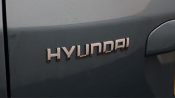 Hyundai KONA PREMIUM