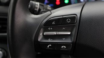 Hyundai KONA PREMIUM