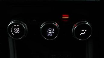 Renault Captur TECHNO E-TECH