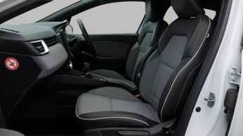 Renault Clio TECHNO E-TECH