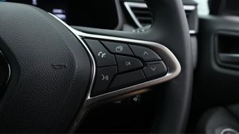 Renault Clio TECHNO E-TECH