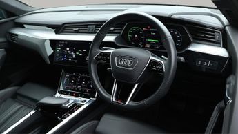 Audi e-tron SPORTBACK QUATTRO S LINE