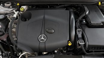 Mercedes-Benz GLA GLA 200 D SPORT PREMIUM PLUS