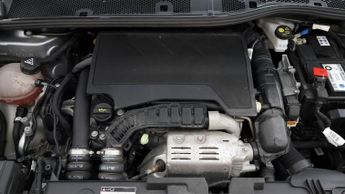 Citroen C4 PURETECH SHINE PLUS S/S EAT8