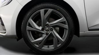 Renault Clio RS LINE TCE EDC