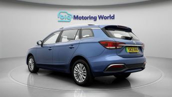 MG MG5 EXCLUSIVE