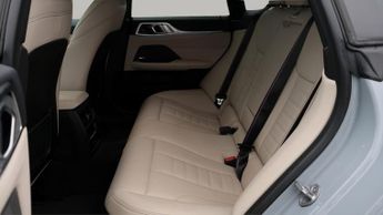 BMW i4 M50