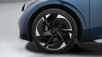 CUPRA Born V3