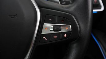 BMW 3 Series 330E SE PRO