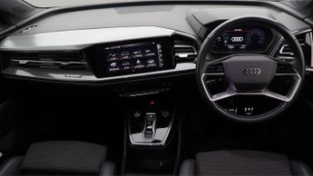Audi Q4 e-tron S LINE