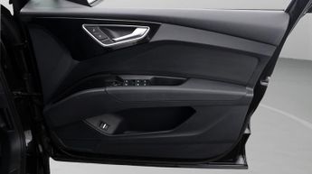 Audi Q4 e-tron S LINE