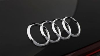 Audi Q4 e-tron S LINE