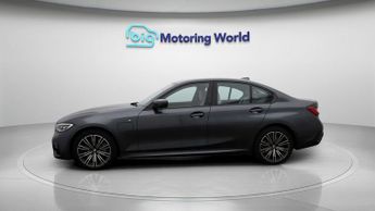 BMW 3 Series 330E M SPORT