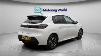 Peugeot 208 PURETECH ACTIVE PREMIUM PLUS S/S