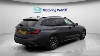 BMW 3 Series 330E M SPORT