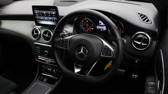 Mercedes-Benz GLA GLA 180 AMG LINE EDITION