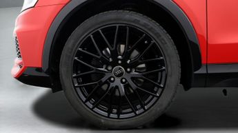 Audi Q3 TFSI S LINE BLACK EDITION