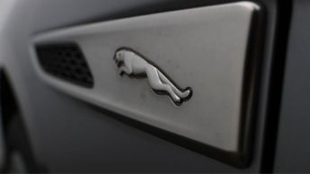 Jaguar F-PACE R-DYNAMIC HSE BLACK