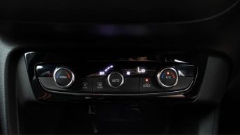 Vauxhall Corsa Electric SRI PREMIUM