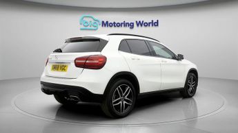 Mercedes-Benz GLA GLA 180 URBAN EDITION
