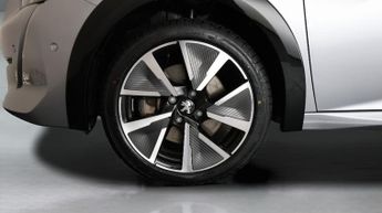 Peugeot E-208 GT