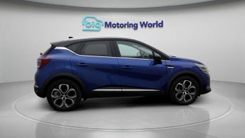 Renault Captur TECHNO E-TECH
