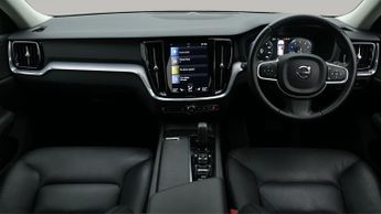 Volvo V60 B3 MOMENTUM