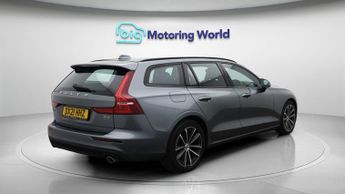 Volvo V60 B3 MOMENTUM
