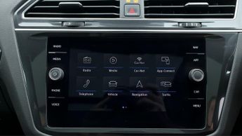 Volkswagen Tiguan Allspace R-LINE TDI DSG