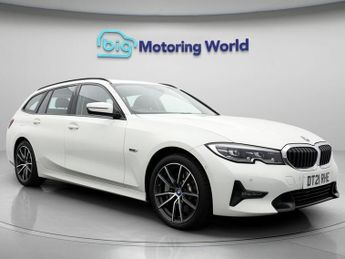 BMW 330 330E SPORT PRO