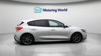 Ford Focus ST-LINE