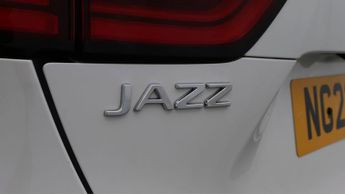 Honda Jazz I-MMD EX
