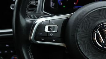 Volkswagen T-Roc R-LINE TSI EVO DSG