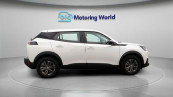 Peugeot E-2008 ACTIVE PREMIUM