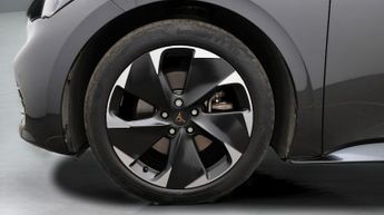 CUPRA Born V2