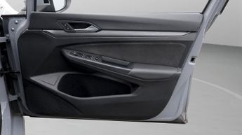 Volkswagen Golf STYLE TDI DSG