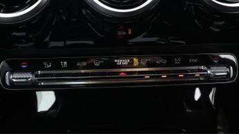 Mercedes-Benz CLA CLA 200 AMG LINE