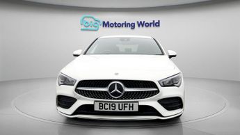 Mercedes-Benz CLA CLA 200 AMG LINE