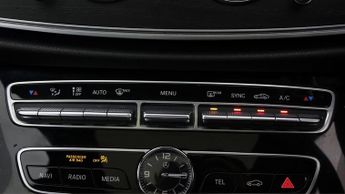 Mercedes-Benz E Class E 220 D AMG LINE PREMIUM