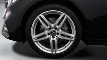 Mercedes-Benz E Class E 220 D AMG LINE PREMIUM