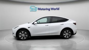 Tesla Model Y BASE
