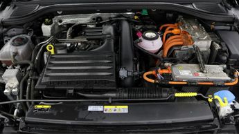 Volkswagen Golf STYLE TSI DSG