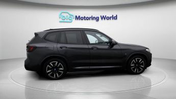 BMW iX3 M SPORT