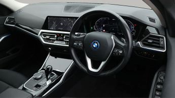 BMW 3 Series 330E SE PRO