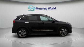 Kia Niro 4 PLUS