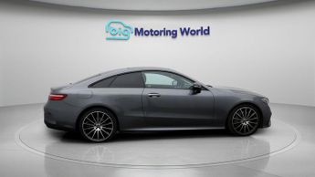 Mercedes-Benz E Class E 300 AMG LINE PREMIUM PLUS