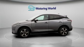 Nissan Qashqai DIG-T N-CONNECTA DCT